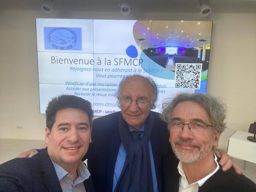 Dr Julien Beldame, Dr Jean-Claude Moati et Dr Joël Vernois, chirurgiens orthopdistes au congrès de la SFMCP