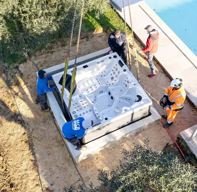 Spa de 128 jets modèle Bahamas - Mcr Piscines et Spas