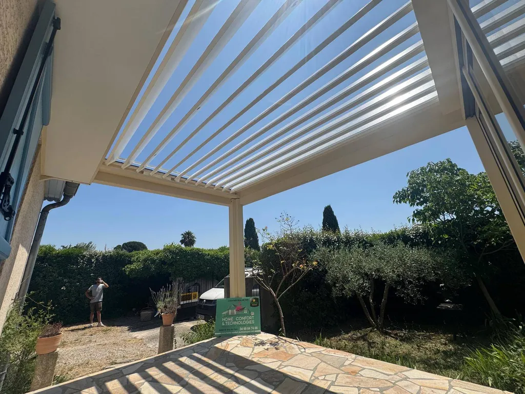 Installation d'une pergoveranda sur mesure entre Nîmes et Montpellier sur la commune d'Aimargues