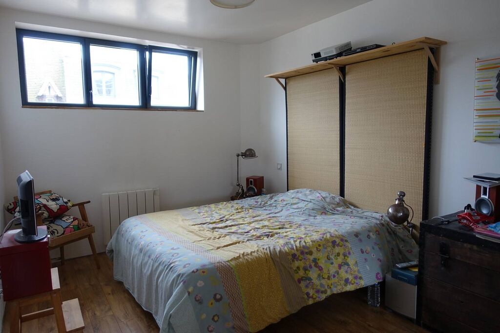 A vendre Dieppe centre-ville 76200, très bel appartement duplex / maison / loft, 4 chambres avec terrasse exposée sud, à 500 mètres de la mer.