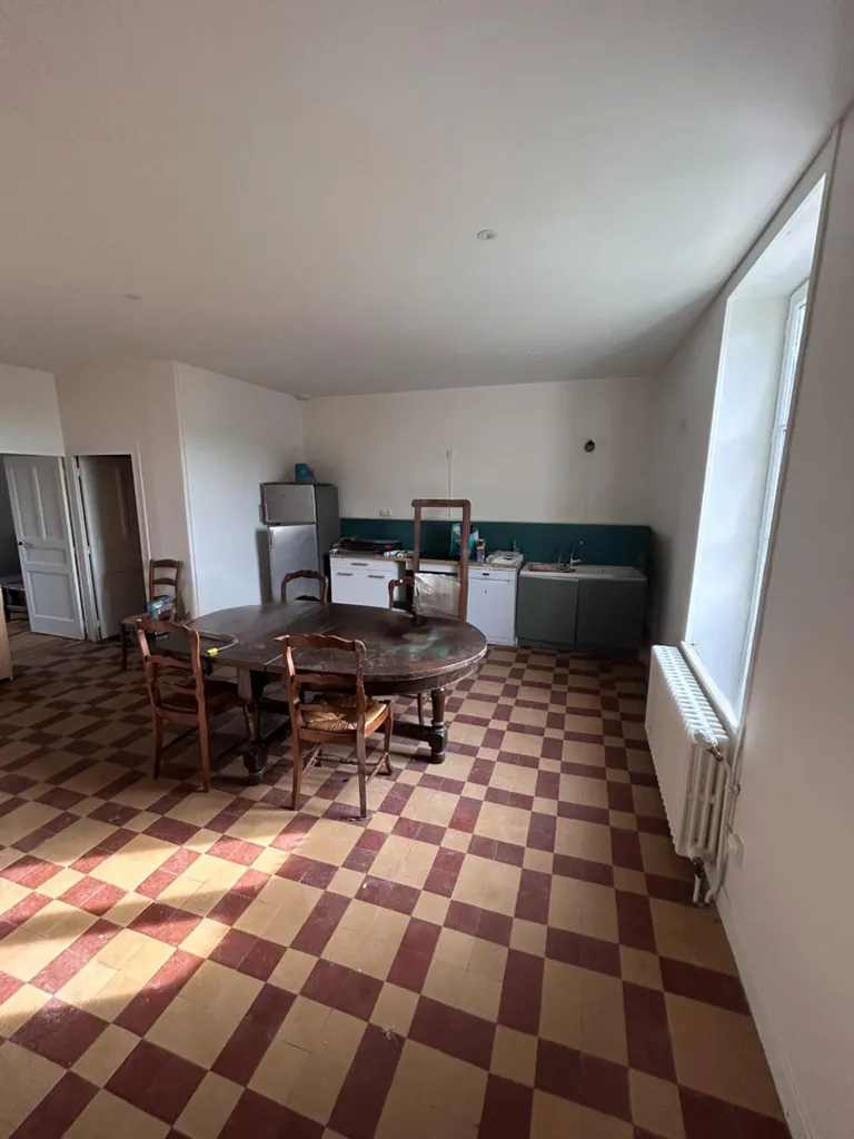 Cuisine rénovée après travaux de modernisation dans une maison à Saint-Lager (Rhône 69)