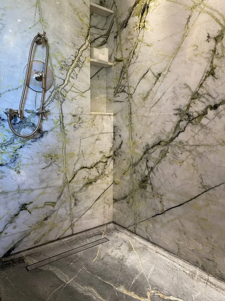 Bac à douche en Marbre Pietra Ollare à Aix en Provence