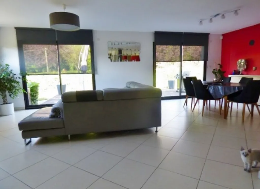 Cherche à acheter pavillon avec terrasse et garage proche Saint Cyr la Campagne 27370