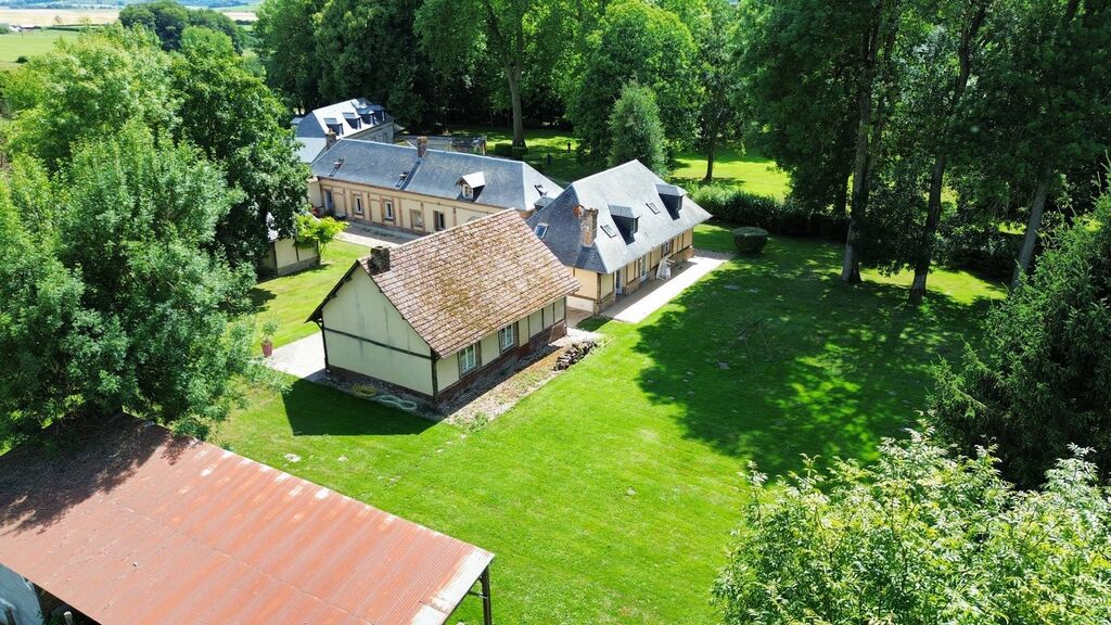 Domaine d’exception à 5 min de Forges-les-Eaux – Château, parc, gîtes, bâtiments annexes