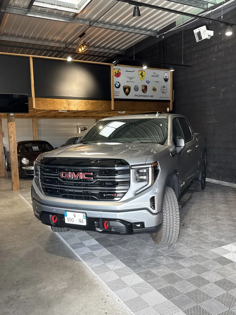 Importation GMC Sierra 1500 depuis le Canada en neuf ou occasion avec livraison en France et démarches complètes
