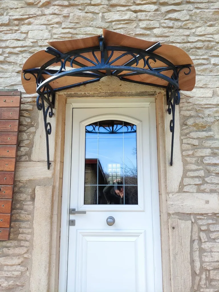 porte alu blanche sur villefranche sur Saône 