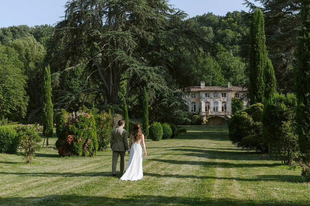 Alice et Jonas : Un mariage chic et élégant au domaine de Perrotin à Saint Emilien - Les Mariages de Mademoiselle L - Daria Walter