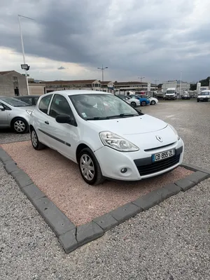 RENAULT CLIO 3 SOCIÉTÉ 1.5 DCI 75CV 2012