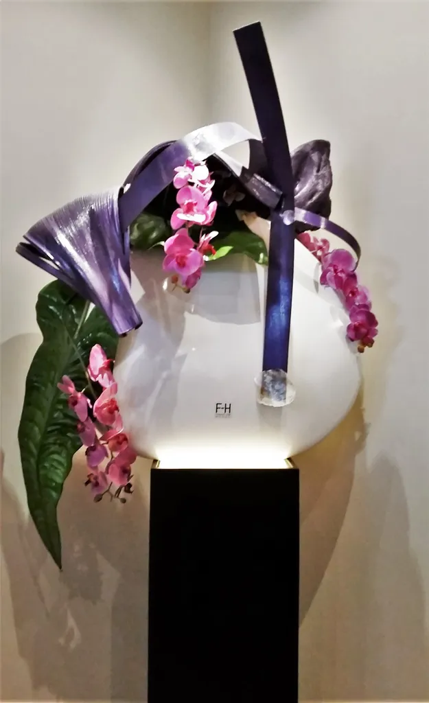 composition florale épurée lyon