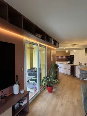 Bibliothèque et meuble TV sur mesure à Fonsorbes – élégance et harmonie dans le salon