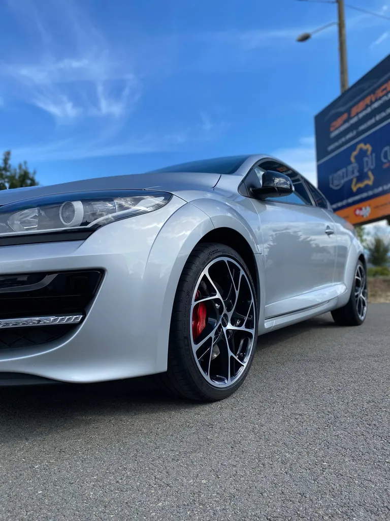 Megane RS - Lustrage One Step à Arnage, proche Le Mans