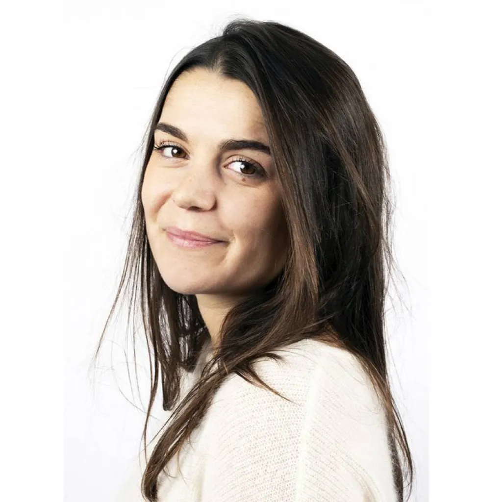 Avocat compétent en droit des contrats et droit des sociétés Ajaccio en Corse Barbara Aievola