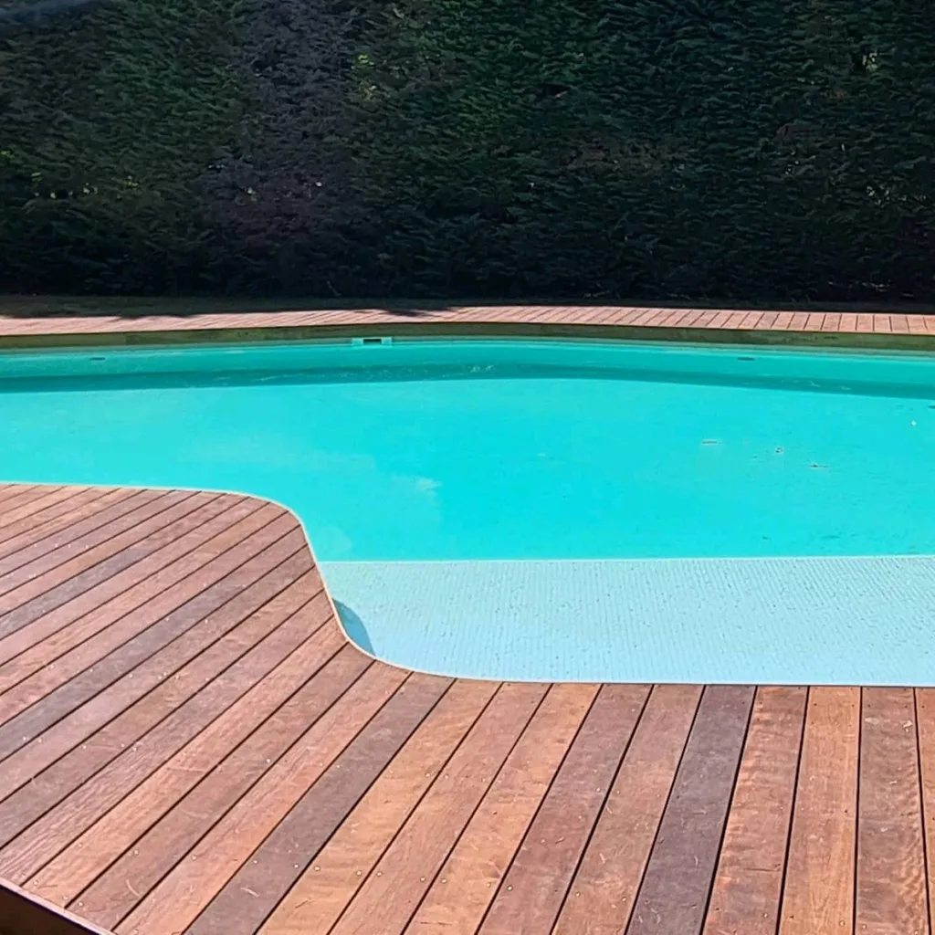 Tour de piscine en itauba 13