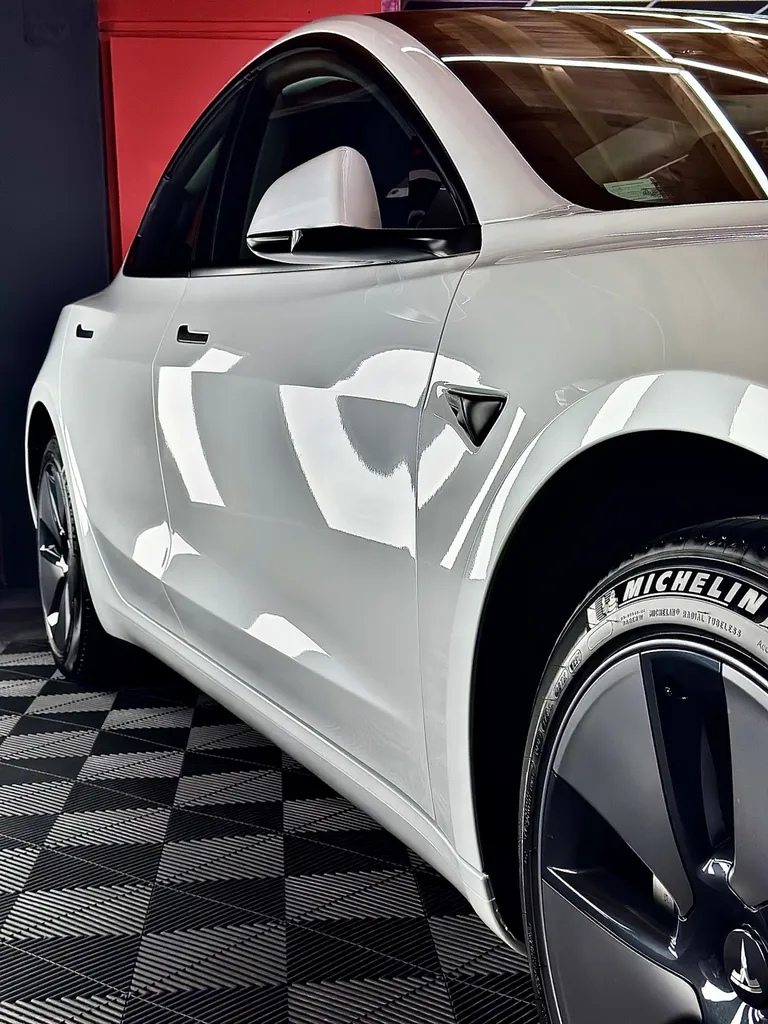 film de protection carrosserie PPF Lyon anti rayures tesla model 3 