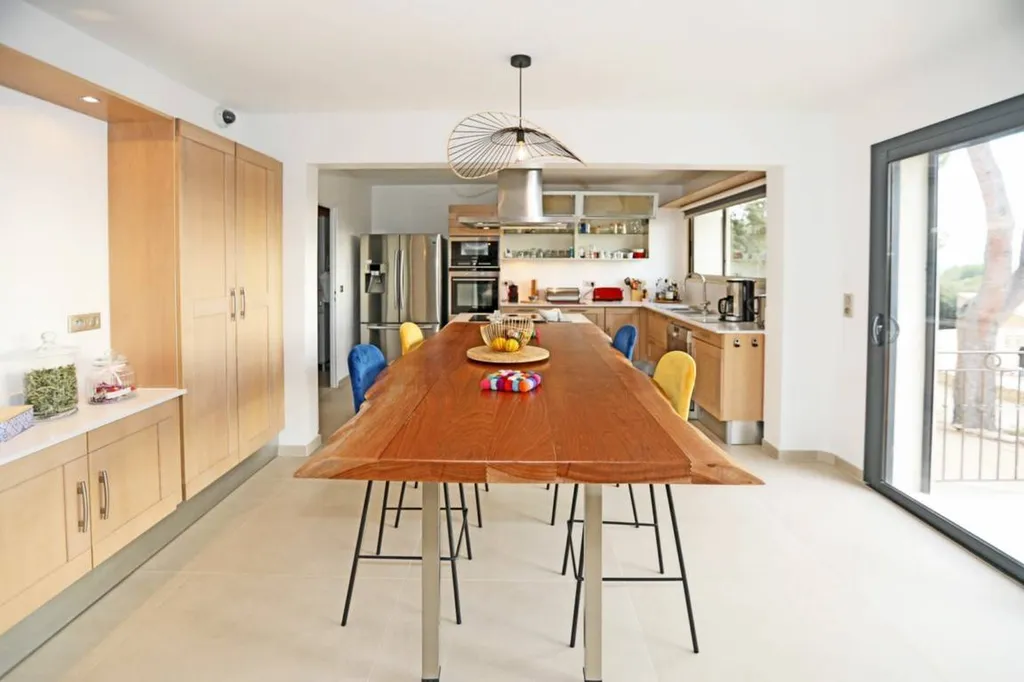 Villa avec piscine et vue à quelques pas du Golf de Saumane   