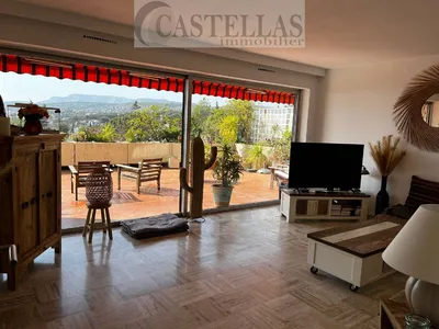 Vente appartement T4 Cassis  avec véranda, terrasses vue mer et garage dans résidence de standing avec piscine