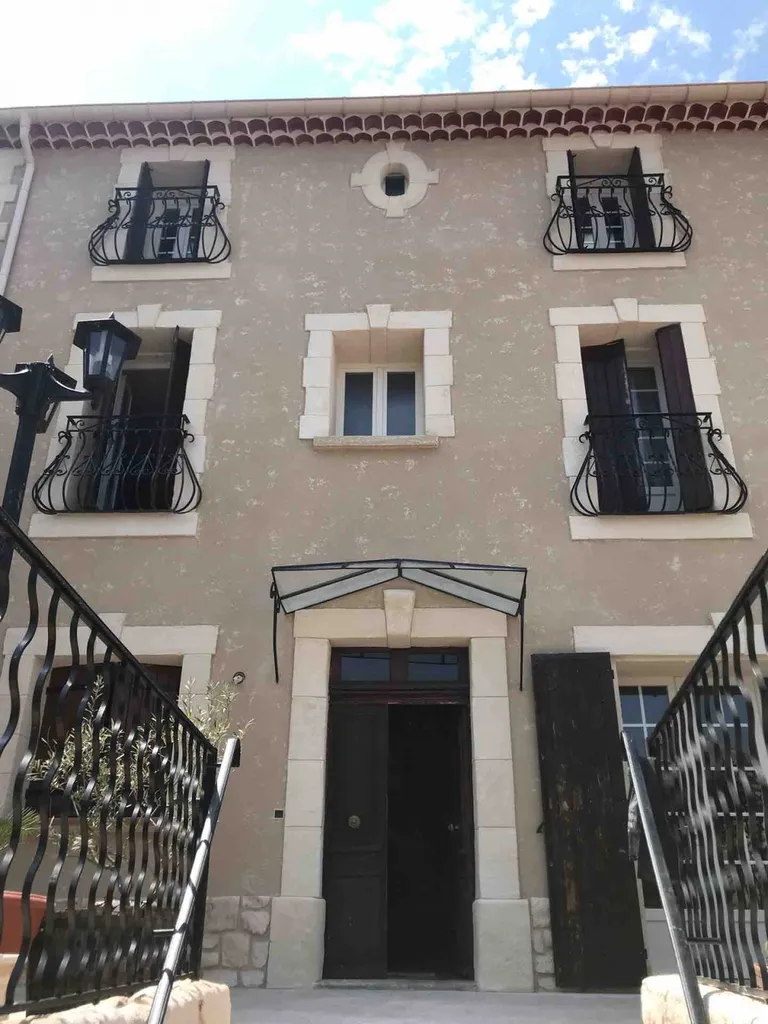 rénovation d’une bastide en torchis gratté à l’ancienne à Bessan proche d’agde