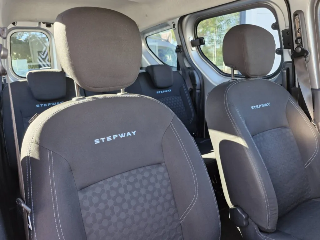 DACIA DOKKER 1.5 DCI 90 CV STEPWAY ATTELAGE OCCASION PRES DE TOULOUSE A PLAISANCE DU TOUCH EN OCCITANIE