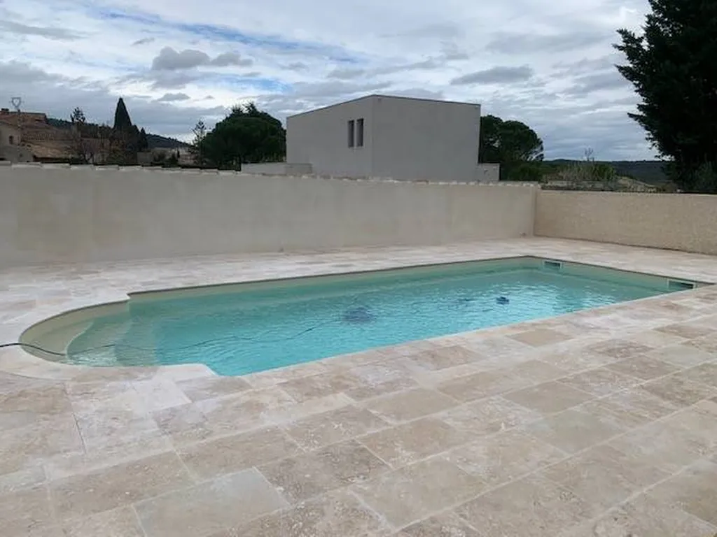 DALLAGES EXTERIEURS TRAVERTIN BEIGE 1ER CHOIX CLASSIC 61 X 40.6 X 1.2 CM 