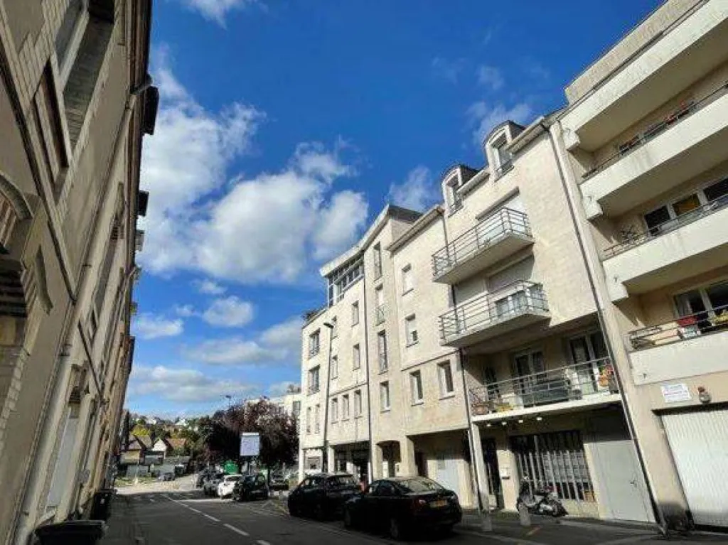 Appartement en location de 52.67m², situé rue DU CHAMPS DES OISEAUX à Bois-Guillaume, 829€ charges comprises