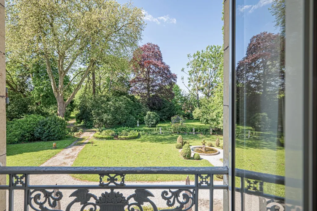 24 heures du mans investir dans le tourisme en sarthe château à vendre