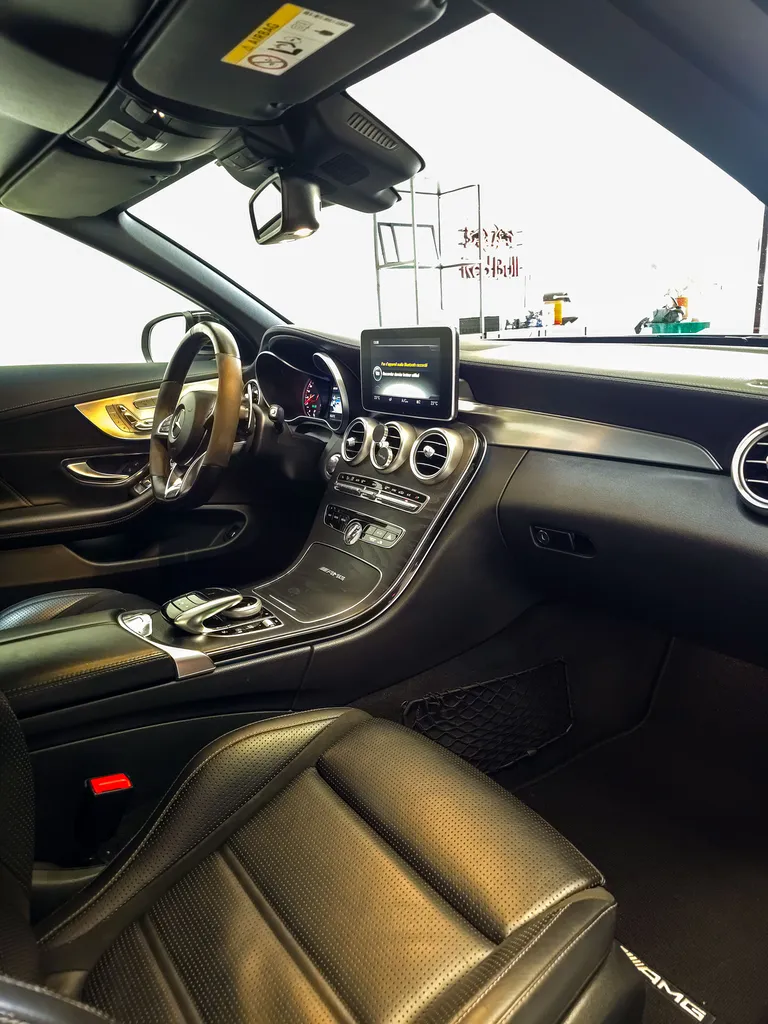 Detailing complet, traitement céramique et protection de capote - Mercedes C63 AMG