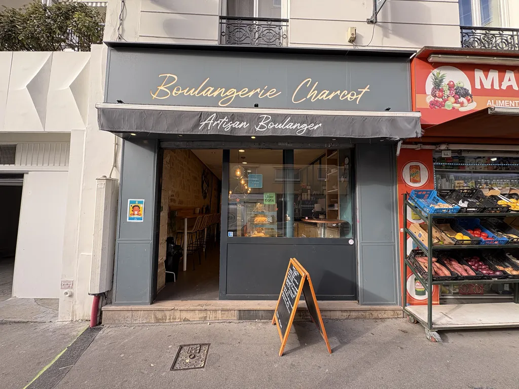 Location - Boutique 27 m², Avron / Nation, Rue de Montreuil 75011 PARIS