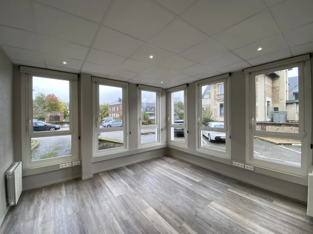 Bureau/salle de réunion