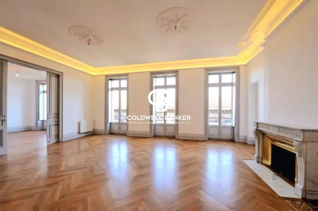 Appartement à vendre Bordeaux Jardin Public - T4 de charme avec balcon et parking