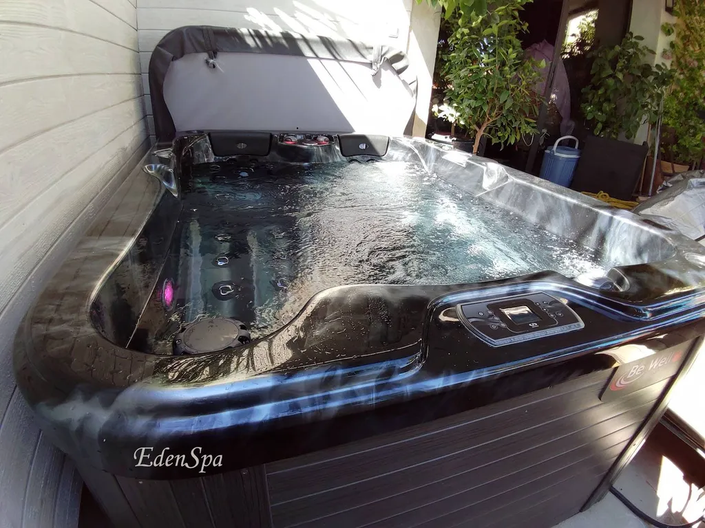 jacuzzi balcon terrasse eguilles