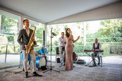 Luxury Meets Nature: A Chic and Glamorous Wedding Celebration in a Stunning Paris Pavilion, Bois de Boulogne