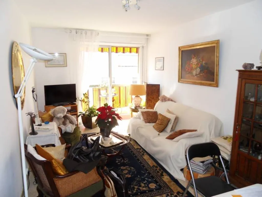 appartement 2 pièces NICE - VENTE EN VIAGER OCCUPE