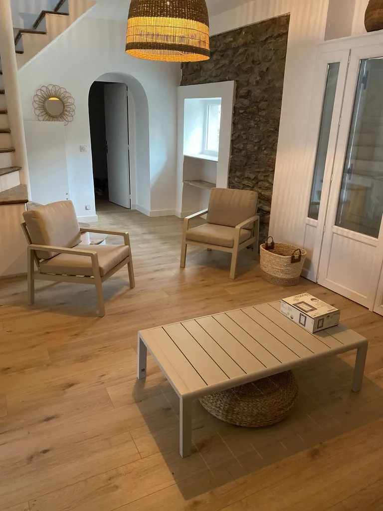 Entreprise de rénovation pour peinture et pose de parquet à Bormes