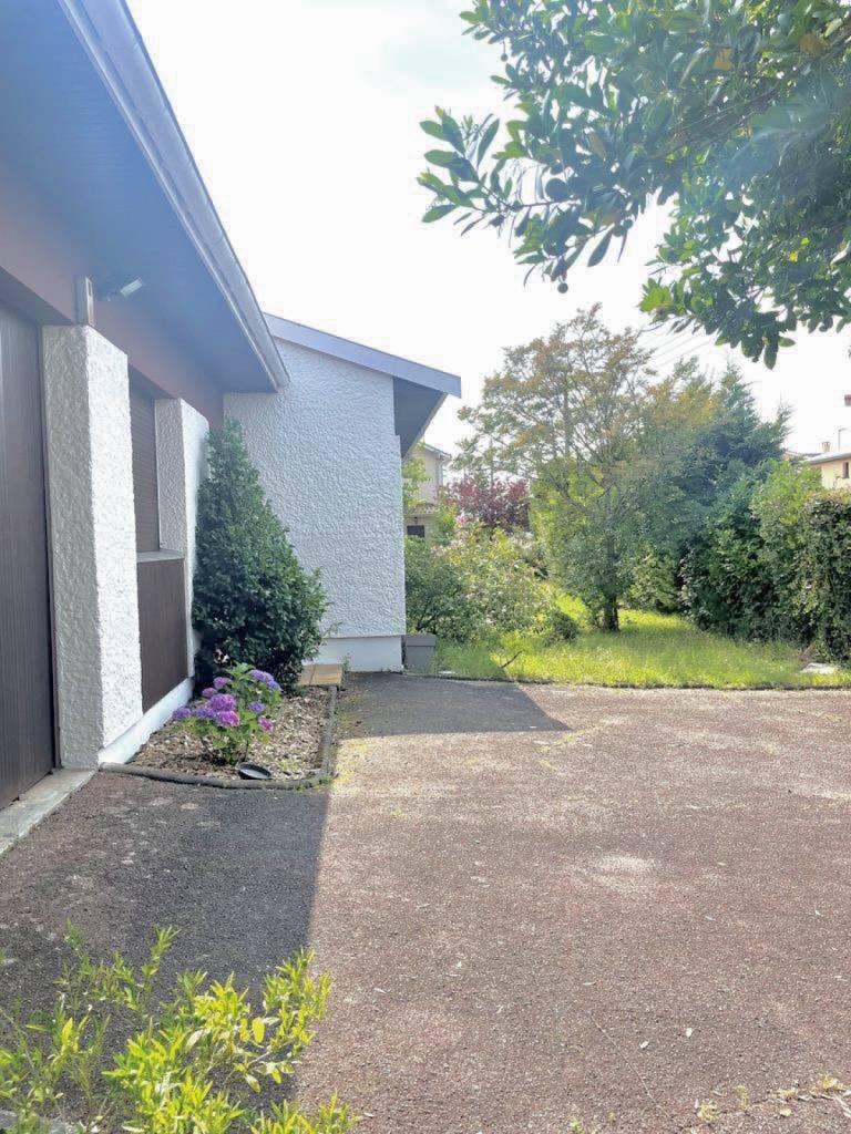 Maison de plain pied avec belle parcelle Mérignac  