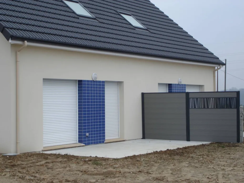 Pose de séparation de terrasses en matériaux composite en Seine Maritime 76