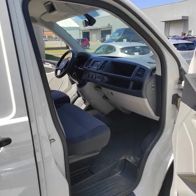 Volkswagen Transporter T6 L2H1 2.0 TDI 150 Business Line d'occasion à Bordeaux