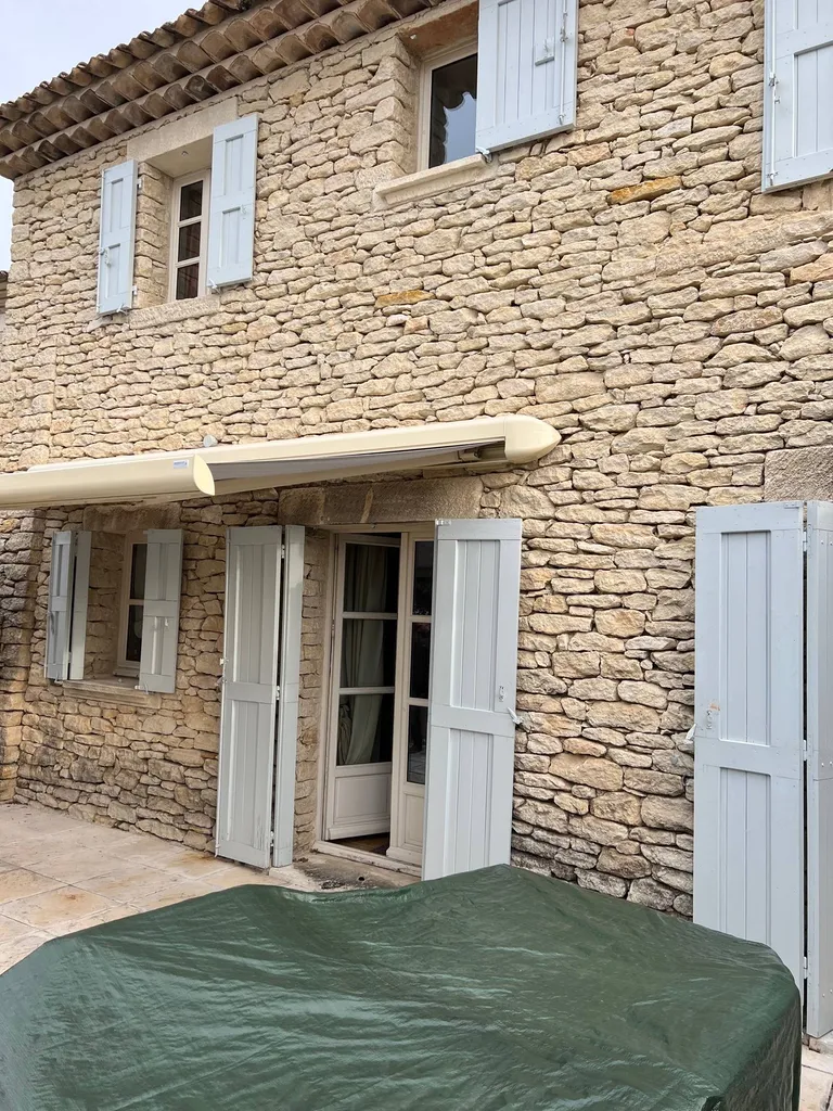 Installation d'un store coffre aluminium dans le Luberon