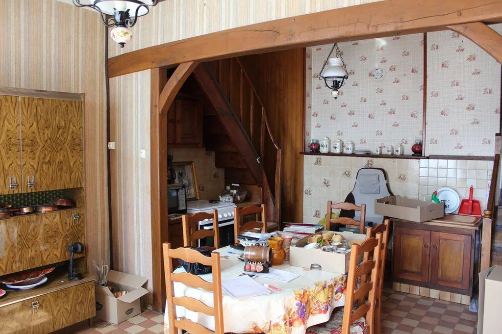 Vente d'une Maison de ville dans un authentique village dotée des commodités, dans la région de Cormeilles 27260