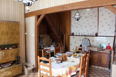Vente d'une Maison de ville dans un authentique village dotée des commodités, dans la région de Cormeilles 27260