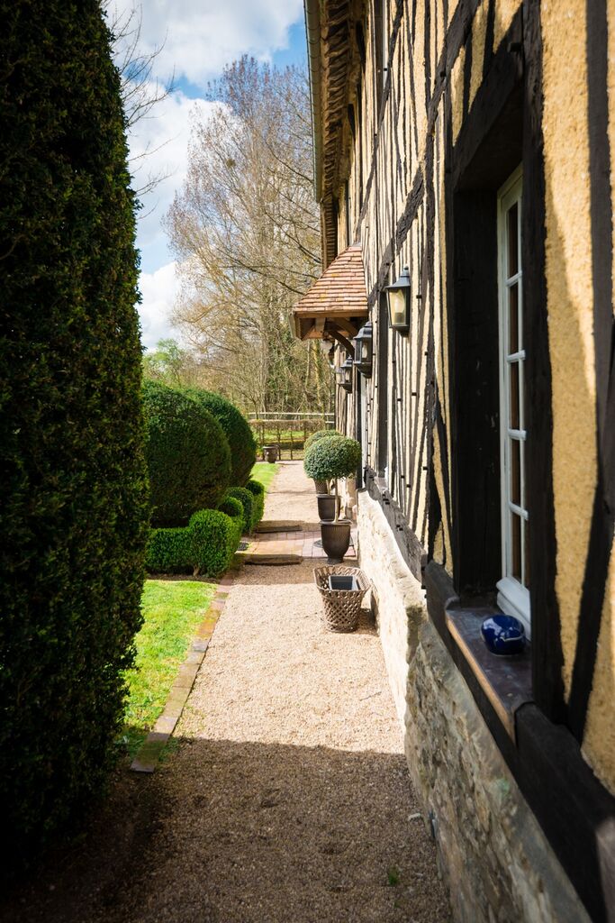 ACQUERIR UN BIEN DE PRESTIGE A CAMBREMER, PROCHE DE LISIEUX