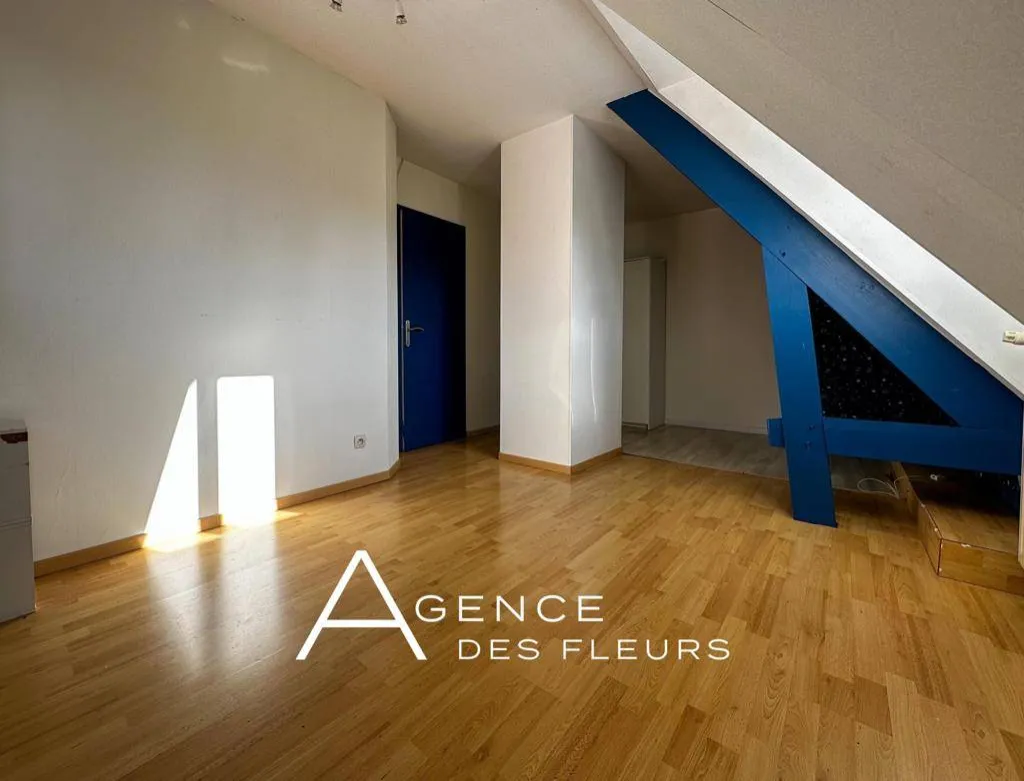 A vendre maison traditionnelle de 120 m² édifiée sur un terrain de 1000 m² commune de ST PIERRE DES FLEURS 27370