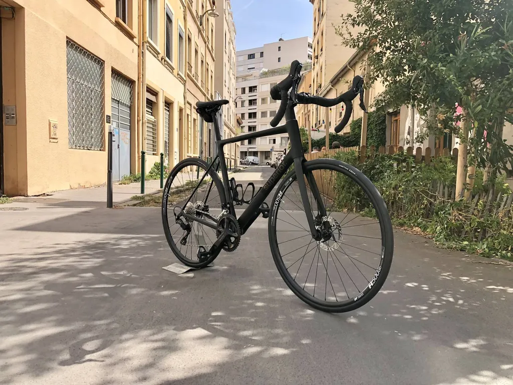 Location route carbone Lyon