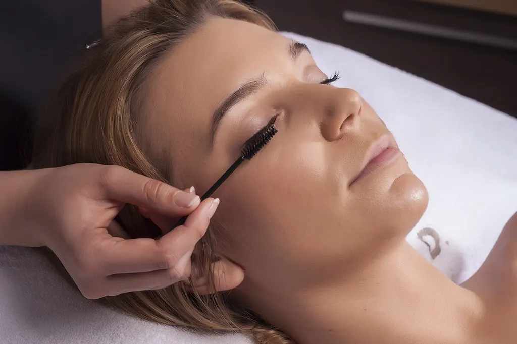 brow lift lash botox toulouse regard naturel pour homme  et femme 