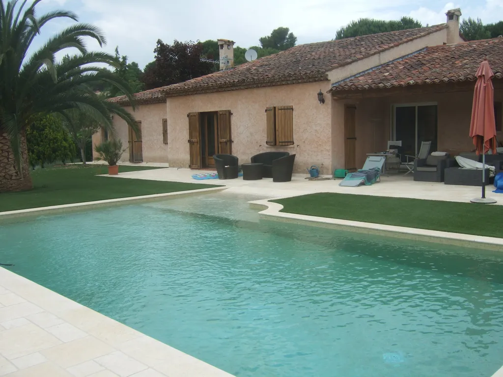 mosaique piscine vert