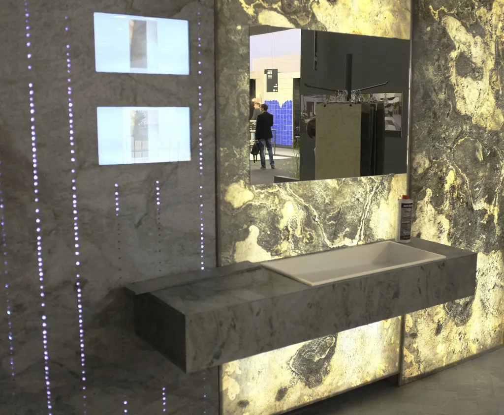 SALLE DE BAIN EN DECO PIERRE TRANSLUCIDE