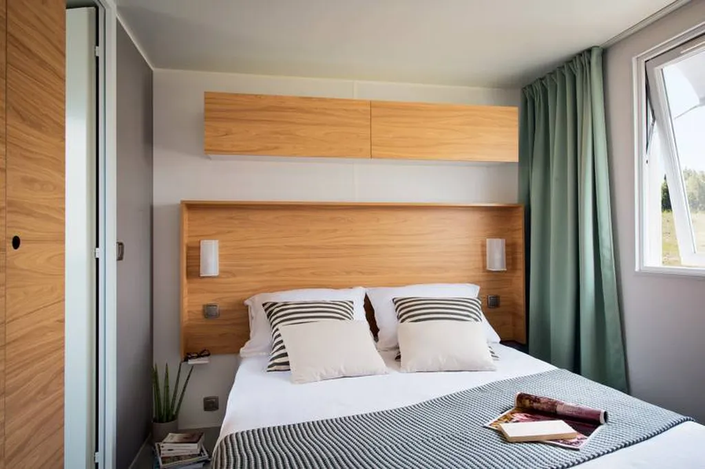 location de mobil home en Languedoc Roussillon au bord du Canal du Midi en camping proche de la plage