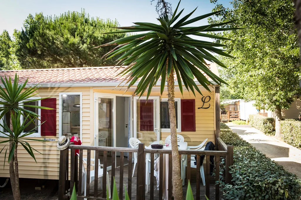 camping et location de mobil home climatisé 4 à 6 couchages à Valras