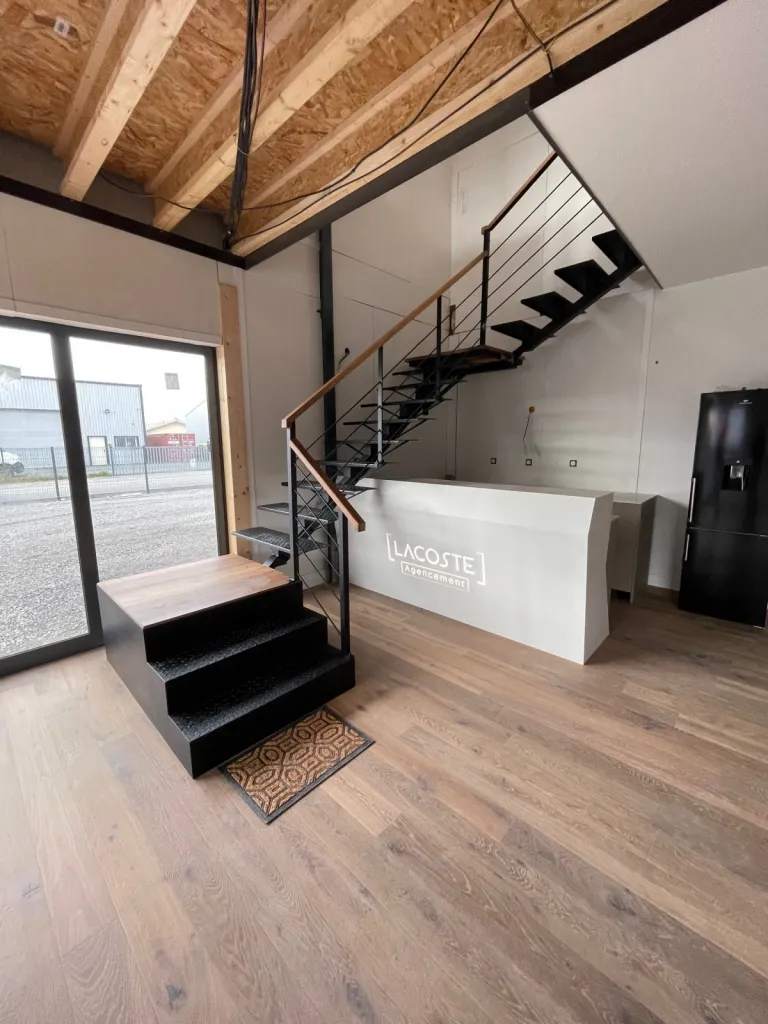  Les bureaux de Lacoste Agencement à Marcheprime
