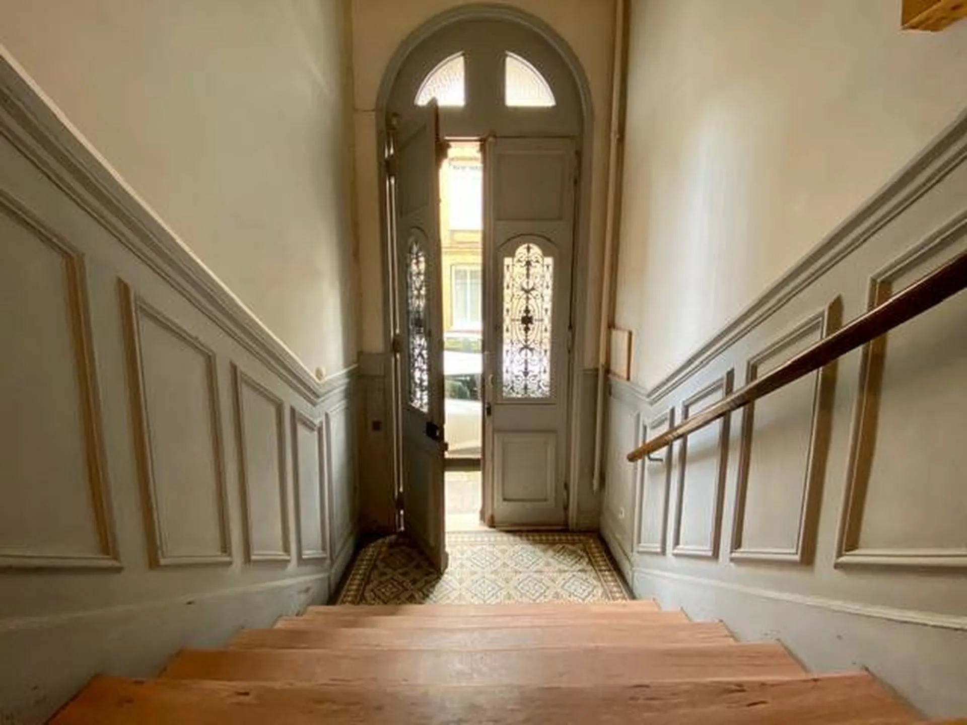 Vends appartement d'une superficie de 44 m² carrez.