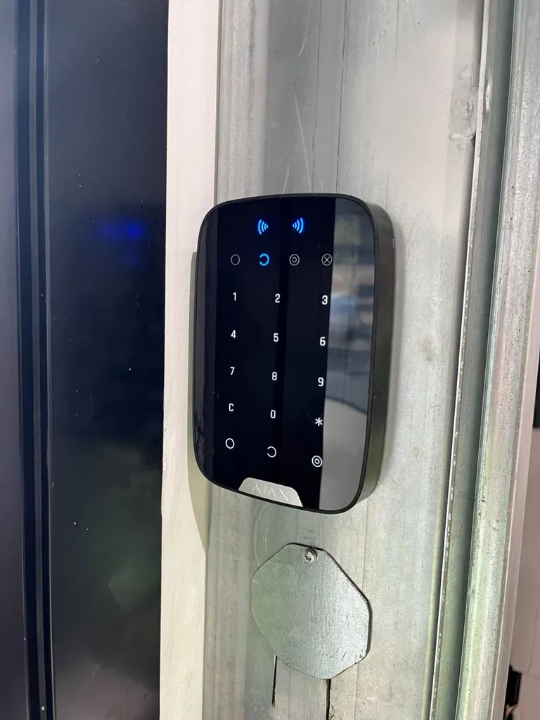 Clavier alarme Ajax La Garde